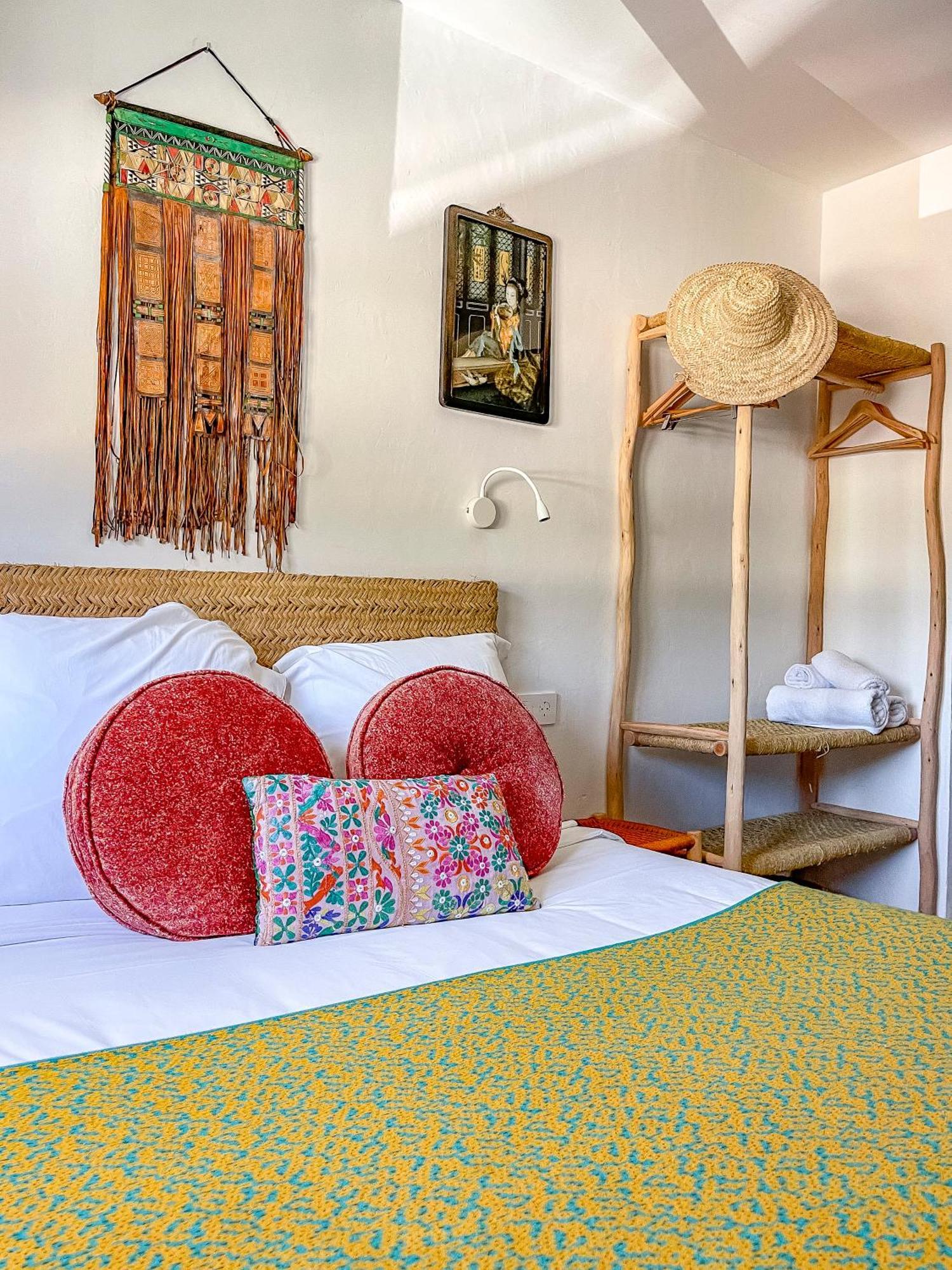 Hostal Mar Y Sal (Adults Only) Сан-Хосе Экстерьер фото